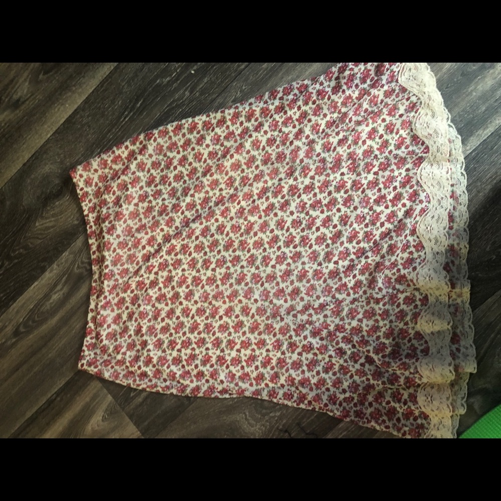 Express skirt. Size Small